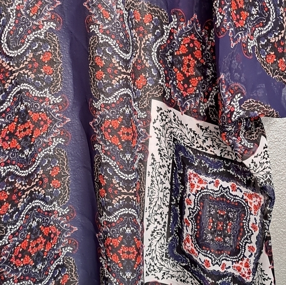 Maurice's Multi Patterned Flowy Kimono   Size 2/3 - Picture 4 of 5